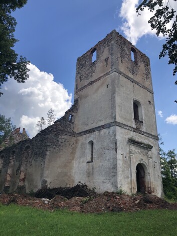 Viss, kas saglabājies no kādreiz skaistās Ērģemes baznīcas.