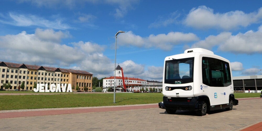 Jelgavā un Aizkrauklē izbrauc autobusi bez šofera