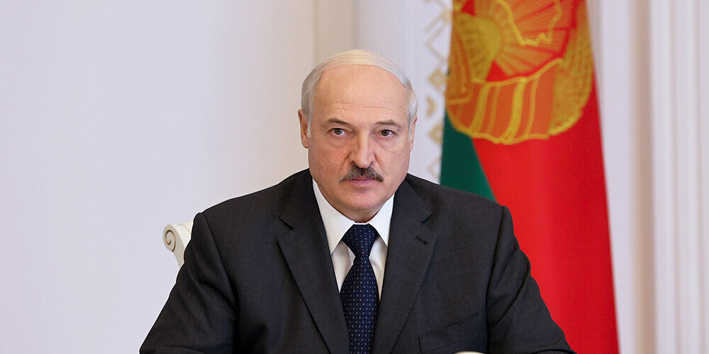Lukašenko saskata centienus "sašūpot darba kolektīvus" un brīdina strādniekus par streiku sekām