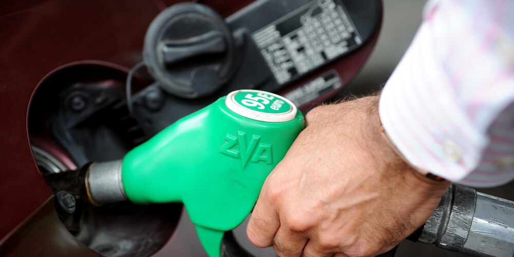 Среди столиц стран Балтии самый дешевый бензин был в Риге