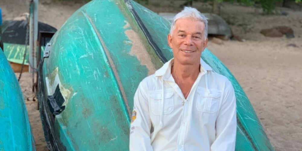 Оле́г Миха́йлович Газма́нов (род. 22 июля 1951, Гусев, Калининградская область) — советский и российский эстрадный певец, композитор, поэт, актёр, продюсер. Заслуженный артист Российской Федерации (1995). Народный артист Российской Федерации (2001). Семикратный обладатель Национальной российской премии «Овация» и автор-исполнитель песенных хитов («Эскадрон», «Люси», «Морячка», «Закрой мои глаза», «Туман», «Мои ясные дни», «Прощай», «Господа офицеры», «Балтийский берег», «Есаул», «Питер», «Сделан в СССР» и других).