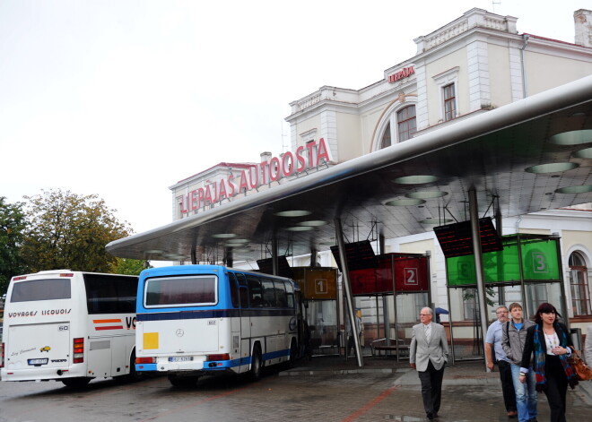 Просят отозваться пассажиров автобуса Рига-Лиепая, у одного из них подтвержден Covid-19
