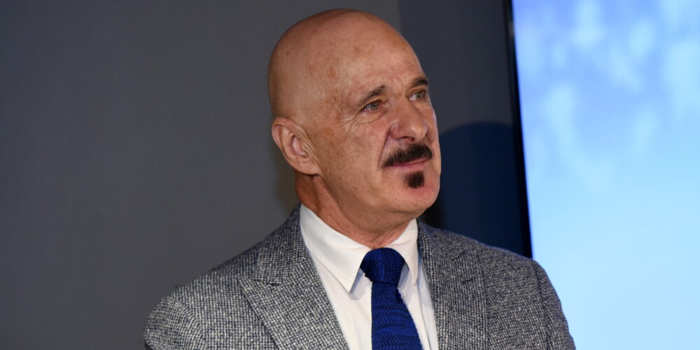 Igo Japiņš (dzimis 1950. gada 6. septembrī Rīgā) ir bijušais latviešu riteņbraucējs, riteņbraukšanas treneris un uzņēmējs. Viņa tēvs Harijs Japiņš arī ir bijis riteņbraucējs.Kopš 1998. gada ir uzņēmuma "Igo Japiņa sporta aģentūra" īpašnieks un direktors. Uzņēmums organizē tādus riteņbraukšanas sporta pasākumus kā SEB MTB maratons, Vienības velobrauciens un Rīgas velomaratons. Bijis viens no Latvijas Gada balvas sportā iniciatoriem. 2012. gada 13. novembrī uzvarēja Latvijas Riteņbraukšanas federācijas prezidenta vēlēšanās. 2016. gadā tika pārvēlēts uz nākamajiem četriem gadiem.