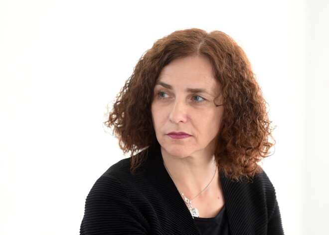 VIDEO: Vai šoruden mācīties klātienē skolā būs droši? Stāsta Ilga Šuplinska