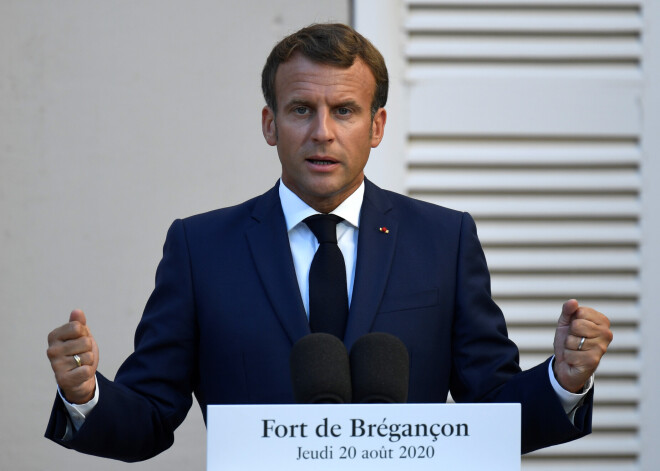 Makrons piedāvā Eiropas Savienības starpniecību krīzes noregulēšanai Baltkrievijā