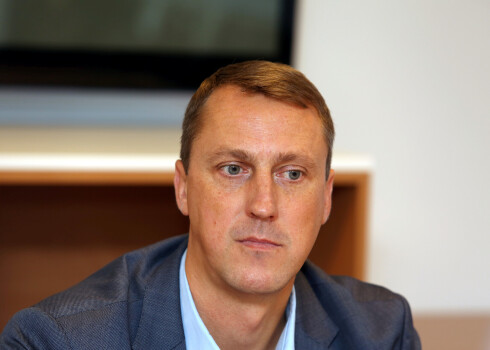 Prokuratūra izvirzījusi apsūdzību kādreizējam Latvijas izlases basketbolistam Aigaram Vītolam par kukuļa pieprasīšanu