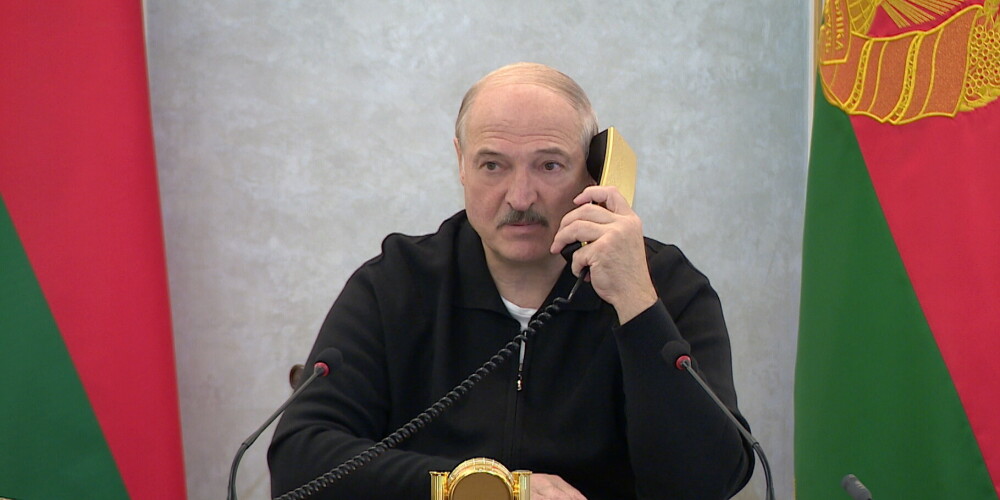 Lukašenko: skolotāji, kuri atbalsta protestus, ir jāatlaiž