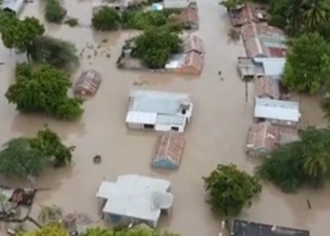 ASV tuvojas vētra "Lora", kas jau laupījusi vairākas dzīvības Karību reģionā