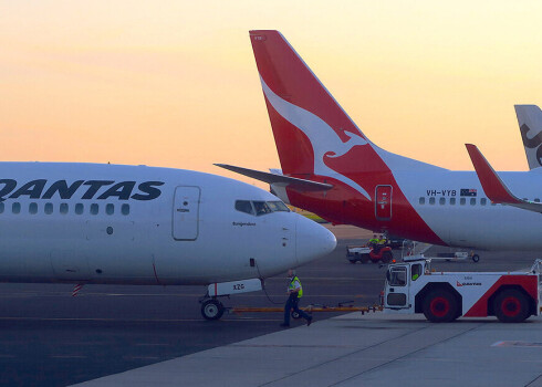 "Qantas Airways" likvidēs vēl 2500 darbavietas