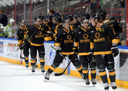 Latvijas čempionvienība hokejā "Olimp".