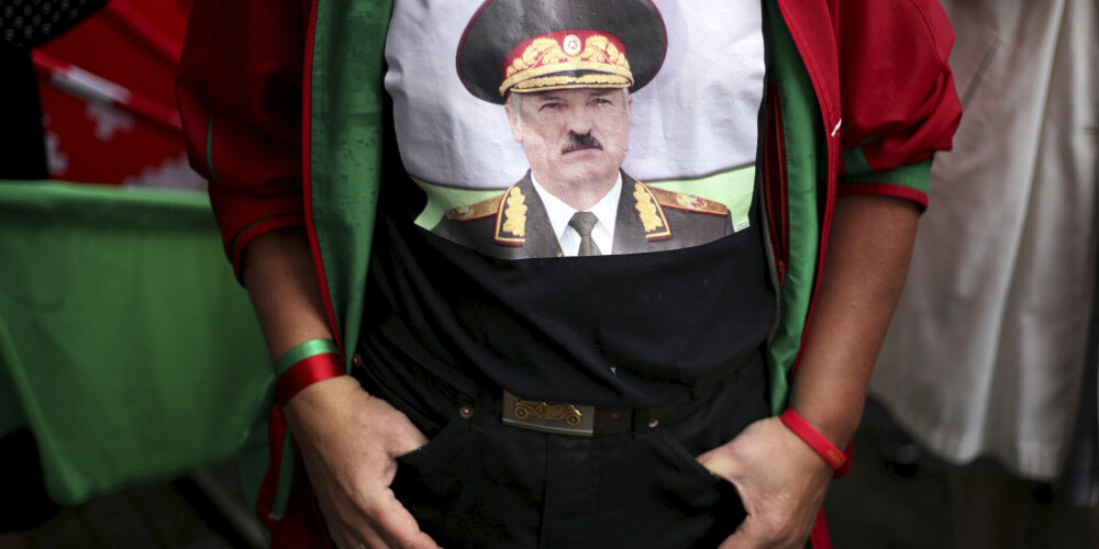 Baltkrievijas prezidents Lukašenko slavē Hitleru. Slepenā medicīniskā vēsture atklāj psihopāta gēnus