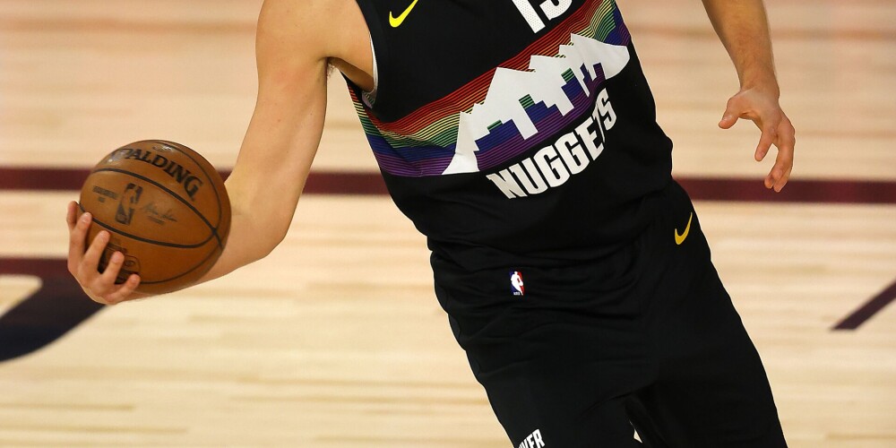 Denveras "Nuggets" (angļu: Denver Nuggets) ir profesionāls ASV basketbola klubs, kas ir bāzēts Denverā, Kolorādo štatā, ASV. Klubs spēlē Nacionālās basketbola asociācijas Rietumu konferences Ziemeļrietumu divīzijā. Tas tika dibināts 1967. gadā kā Denveras "Rockets" un kopš 1976. gada spēlē NBA.