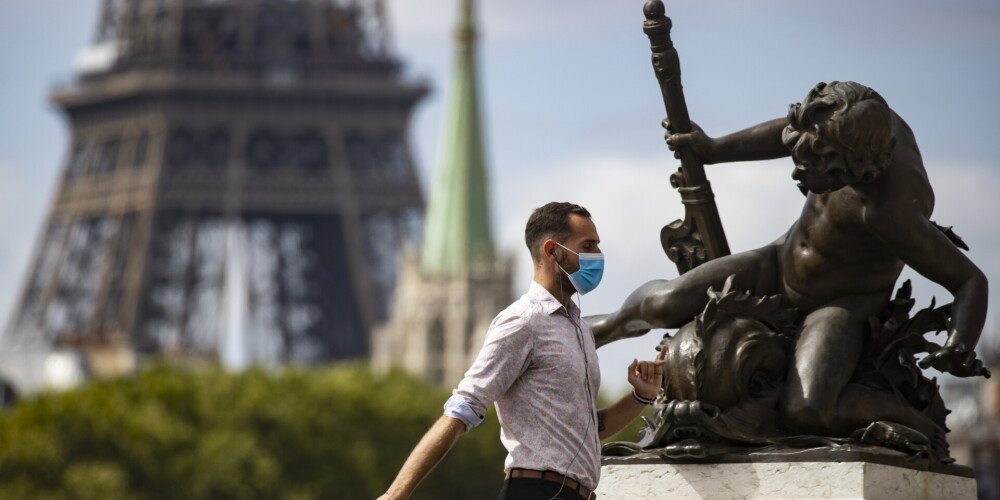 Parīzē masku valkāšana būs obligāta