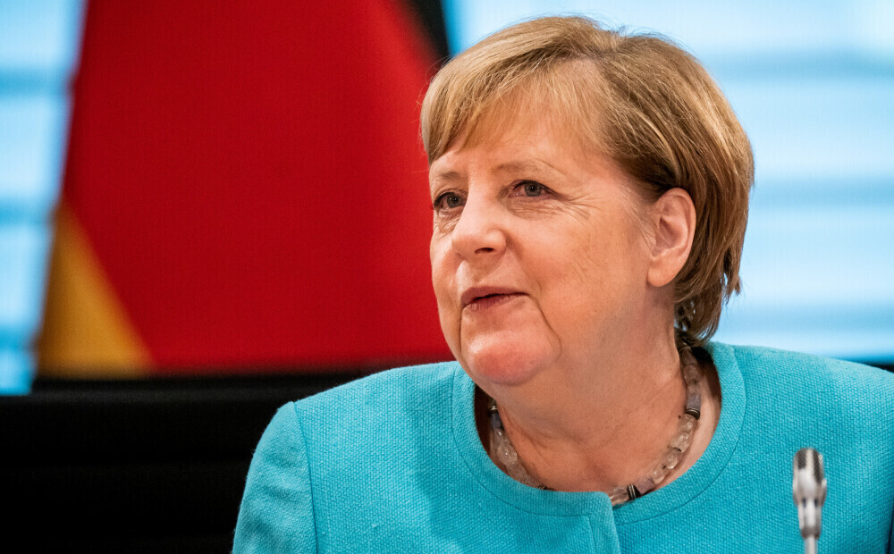 Merkele nenožēlo lēmumu par Vācijas robežu atvēršanu migrantiem