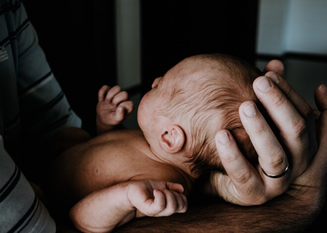 Vāc parakstus par Dzemdību nodaļas saglabāšanu Kuldīgā un Dobelē