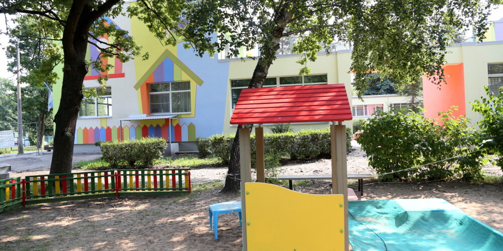 В детских садах Латвии не хватает примерно 150 педагогов