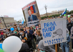 Habarovskā protestētāji pieprasa tiesu Putinam