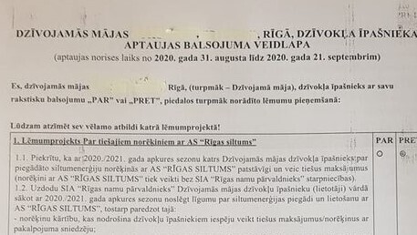 „Rīgas namu pārvaldnieka” apsaimniekoto māju dzīvokļu īpašnieki saņēmuši aptaujas lapas, kurās mudināti apmaksāt savu kaimiņu parādus.