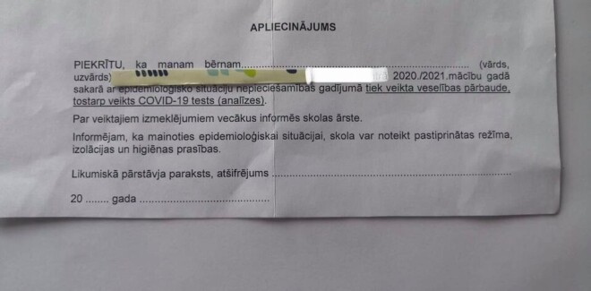 Latvijas skolu administrācijas vecākus informē, kādi epidemioloģiskās drošības pasākumi jāievēro skolās.