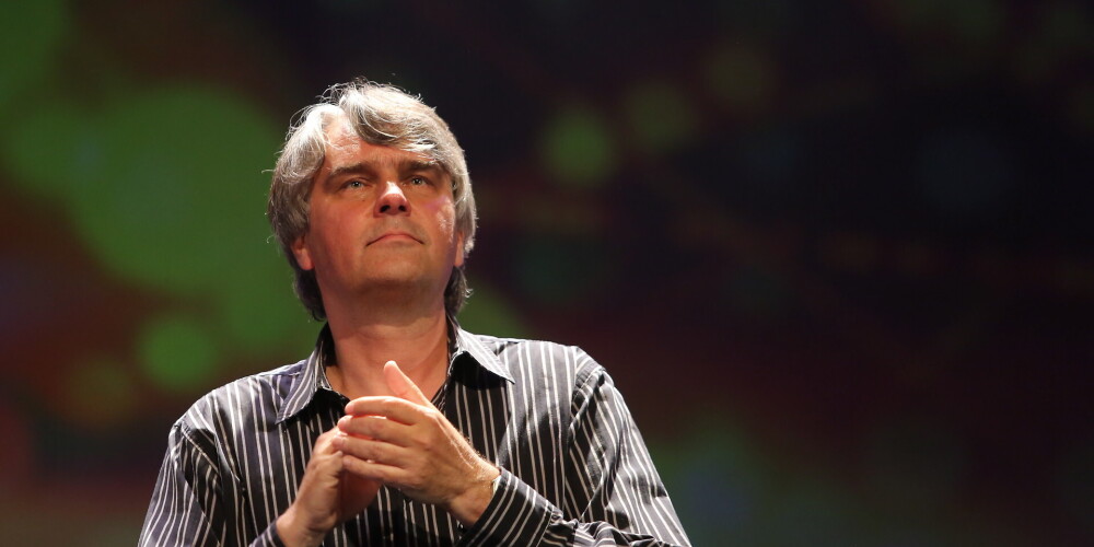 Dzimšanas dienā sveicam mūziķi Ainaru Mielavu - viņam šodien aprit 60!