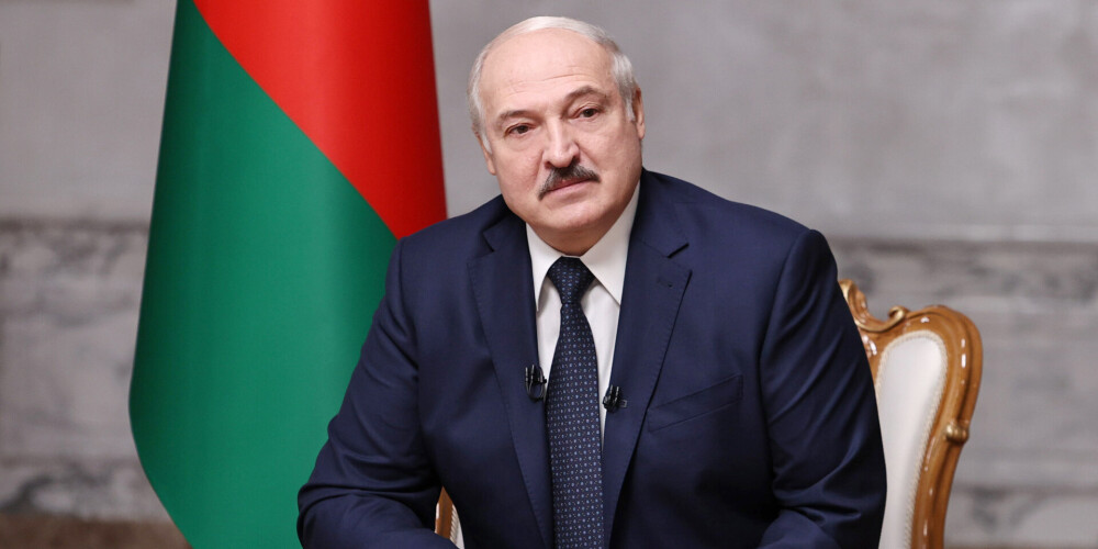"Es nosliecos par pirmstermiņa vēlēšanu rīkošanu. Es to saku pirmo reizi." Lukašenko nāk klajā ar jaunu paziņojumu