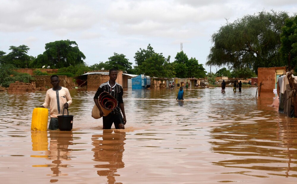 Nigērā lietavas turpinās jau trīs mēnešus, un plūdos bojā gājuši 65 cilvēki