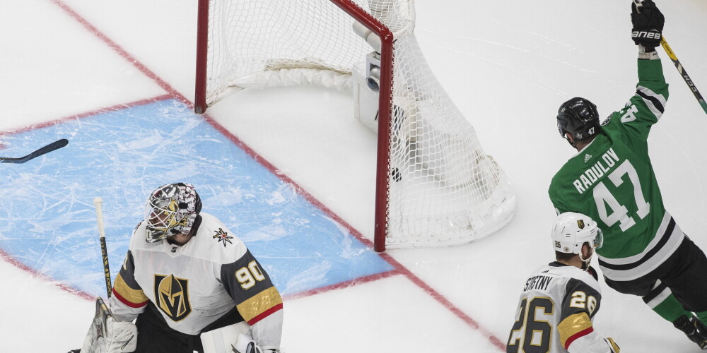 VIDEO: Radulovs papildlaikā nodrošina "Stars" otro uzvaru NHL Rietumu konferences finālā