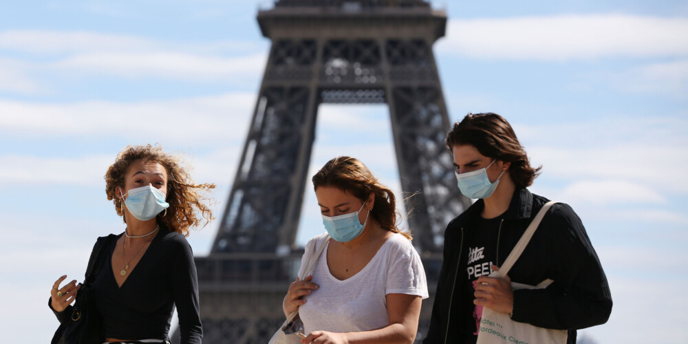 Cīņā ar pandēmiju Francija plāno jaunus lokālus ierobežojumus