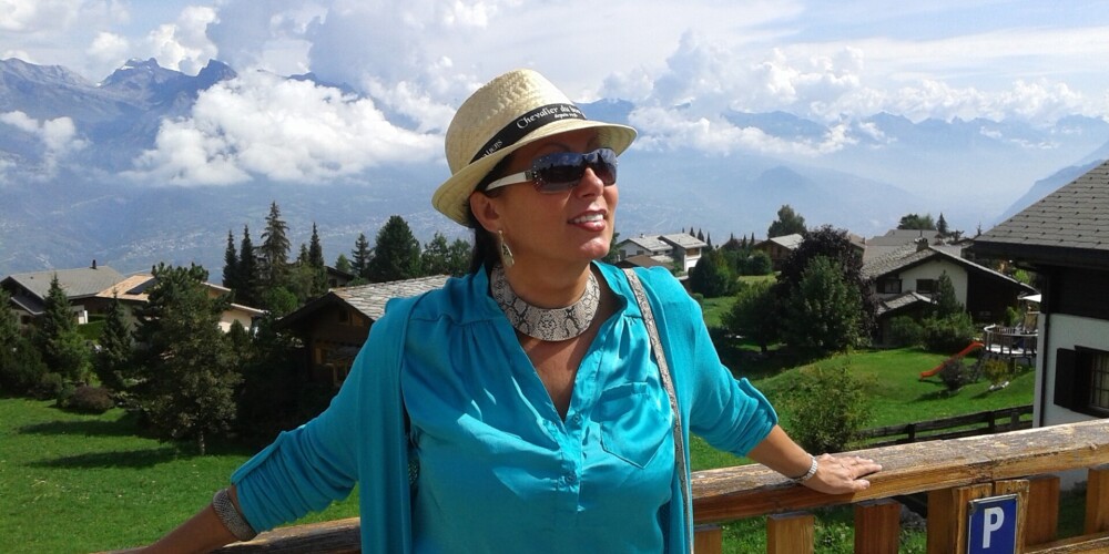 Lolita Novikova beidzot atkal aizbrauc pie sava noslēpumainā mīļotā uz Šveici