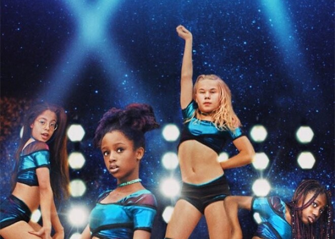 Varens pārpratums: kā viens "Netflix" plakāts saniknoja pasauli; diskutē arī cilvēki Latvijā