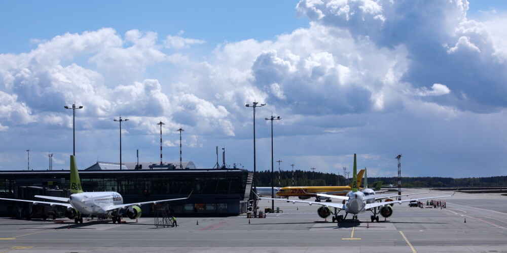 Zaudē naudu un netiek uz Nicu: pasažieri sadusmo "airBaltic" rīcība