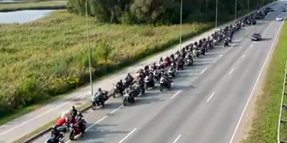 Погибший на Южном мосту Денис: мотоциклисты почтили память совместной поездкой