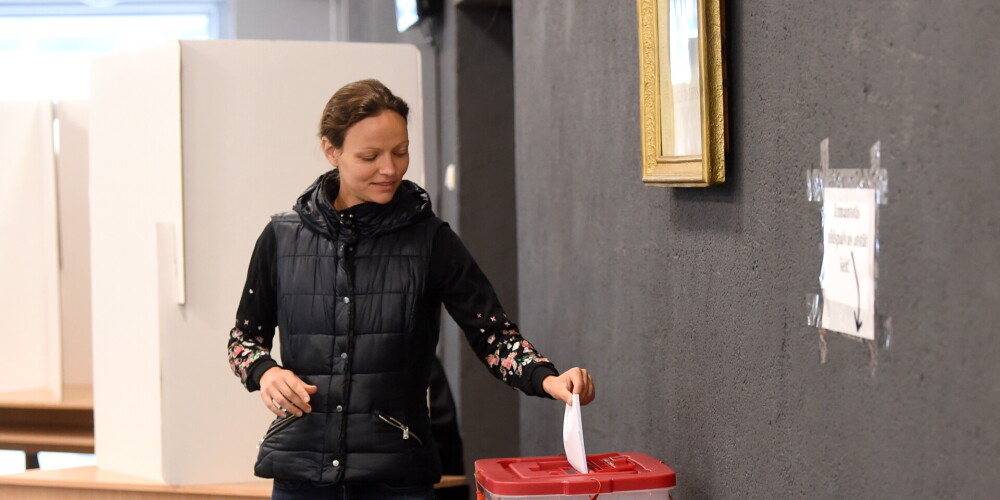 Balsu pārskaitīšana trijos iecirkņos nav ietekmējusi jaunievēlētās Rīgas domes sastāvu