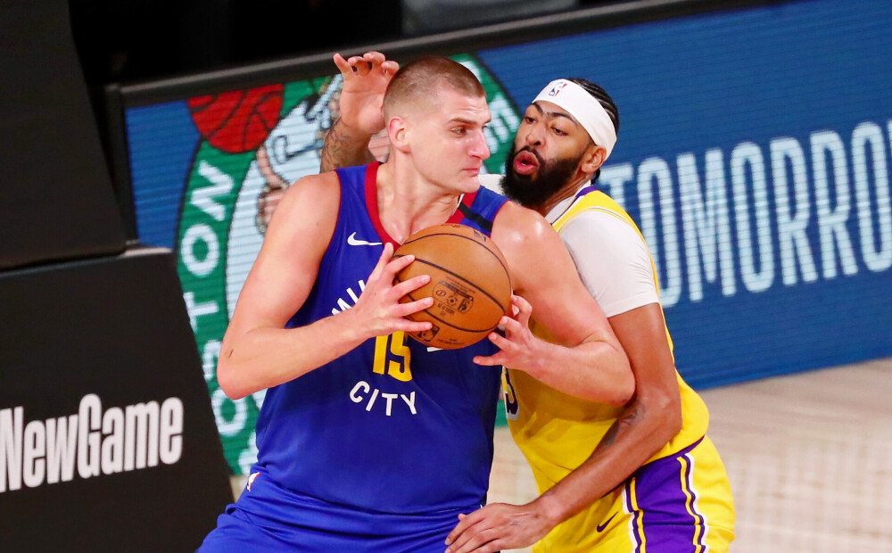 The Lakers beat the Nuggets in the first match of the Western Conference