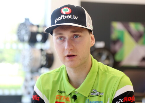 Latvijas autosportists Reinis Nitišs.