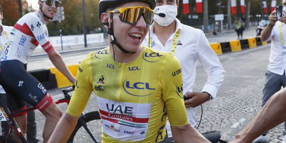 Pogačars kļūst par otru jaunāko "Tour de France" čempionu