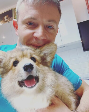 Ingus Balandins, Rebenoka biznesa partneris un pazīstamais veterinārārsts, uzbrukuma naktī atradies Rebenoka mājā.