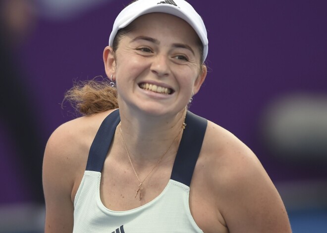 Ostapenko sāk Strasbūras turnīru ar uzvaru