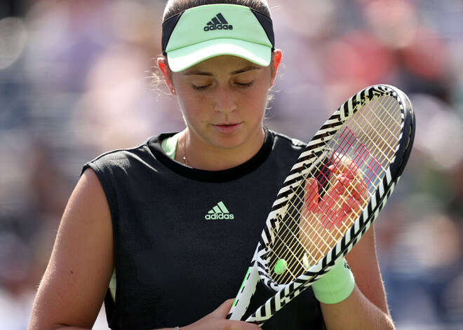 Ostapenko Strasbūras turnīra otrajā kārtā atspēlējas un uzvar traumēto Bertensu