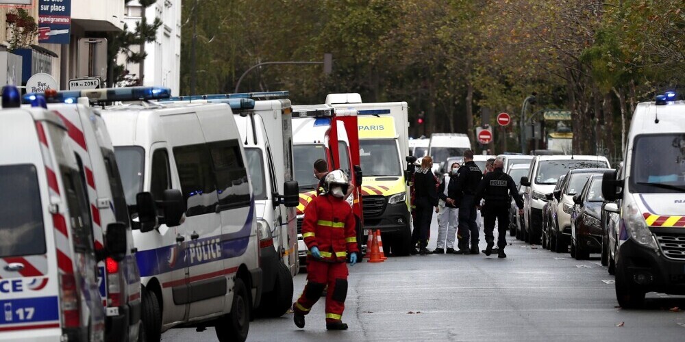 Неизвестный с мачете напал на людей у бывшей редакции Charlie Hebdo