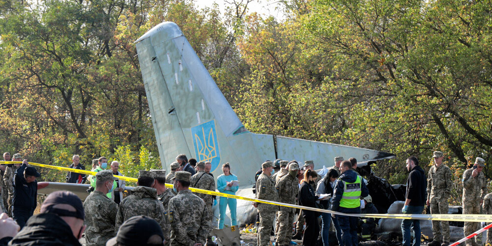 Miris viens no lidmašīnas katastrofā Harkovā izdzīvojušajiem; upuru skaits pieaudzis līdz 26