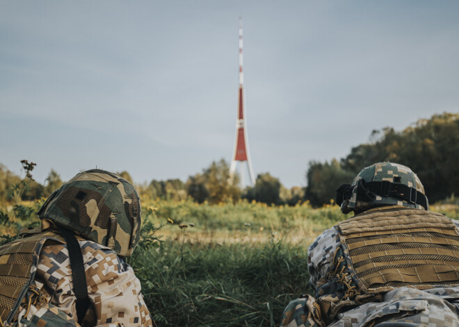 Svētdien 27. septembrī Latvijas Nacionālie bruņotie spēki (NBS) kopā ar NATO sabiedrotajiem demonstrēja savas kaujas spējas Zaķusalā, Rīgā. Tika izspēlēta ienaidnieka izlūkošana, pārsteigšana, ielenkšana un sakaušana, beigās evakuējot cietušos karavīrus ar helikopteri.