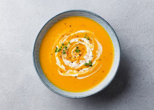 Krāsnī ceptu burkānu biezzupa