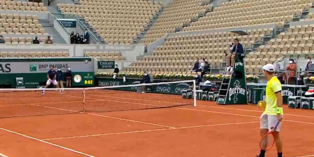 Vavrinkas un Kopfera tenisa maču "French Open" pārtrauc skaļš sprādziens