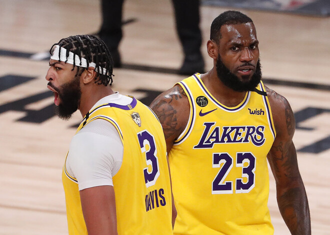 Traumu māktā "Heat" nespēj pretoties "Lakers", kas finālsēriju sāk ar pārliecinošu uzvaru