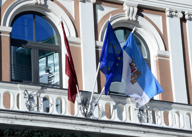 Rīgas dome pieņem grozījumus, paredzot Rīgas mēram trīs vietniekus