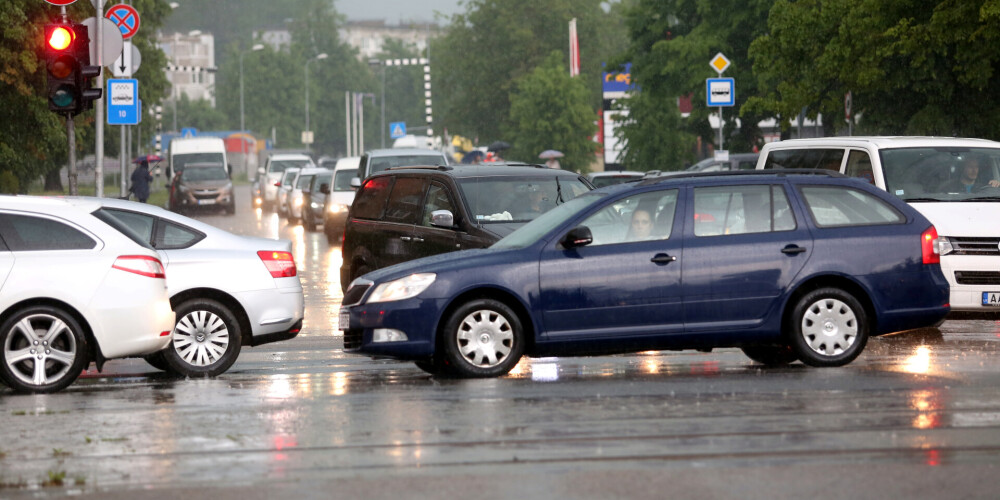 Новый налог на регистрацию автомобиля в Латвии может достигнуть 728 евро