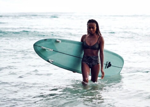 Krievijas sērfošanas cerība Maji Rudika.