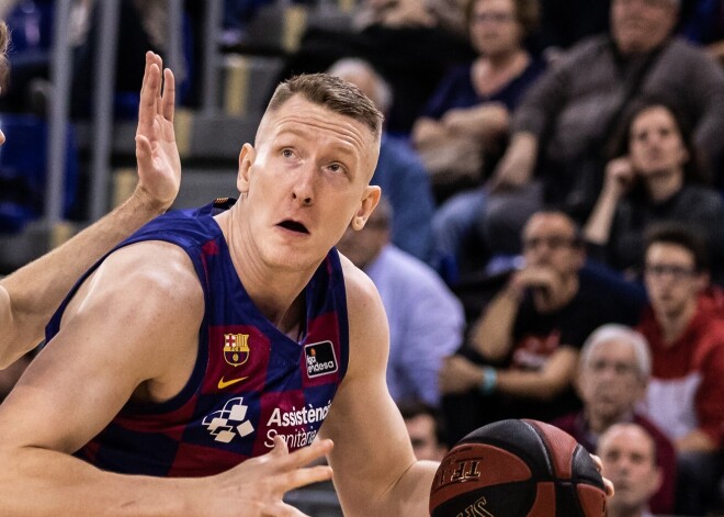 "Barcelona" basketbola komanda pārtrauc treniņus līdz otro Covid-19 testu rezultātiem