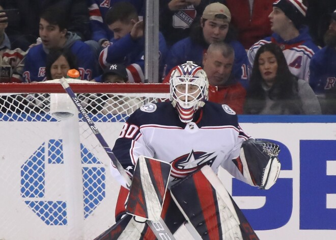 "Blue Jackets" izsaka kvalifikācijas piedāvājumu latviešu vārtsargam Kivleniekam